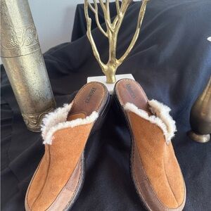 Born Women's Brown Suede Mules with Shearling Trim
